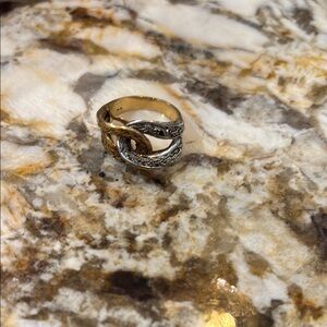 18k Gold  and white gold Intertwined Ring